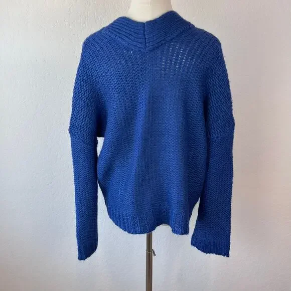 NWT RD Style Oversized Cable Knit Button Up Cardigan size Medium Royal Blue - Picture 6 of 10